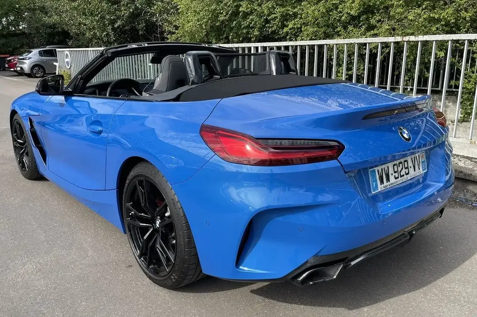 BMW Z4 M40i Roadster – vue trois-quarts arrière